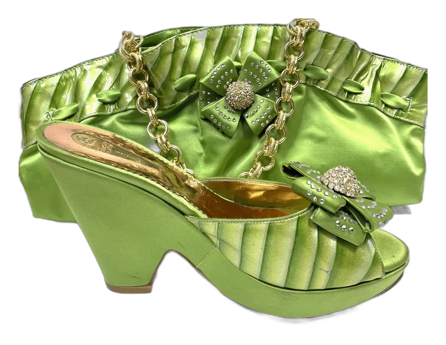 Light Green Ruched Wedge & Clutch Set